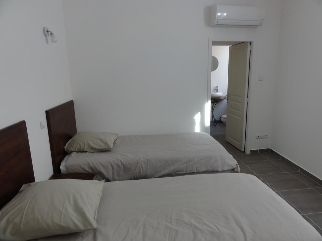 B&B Casa D'Oc Nissan-lez-Enserune Δωμάτιο φωτογραφία